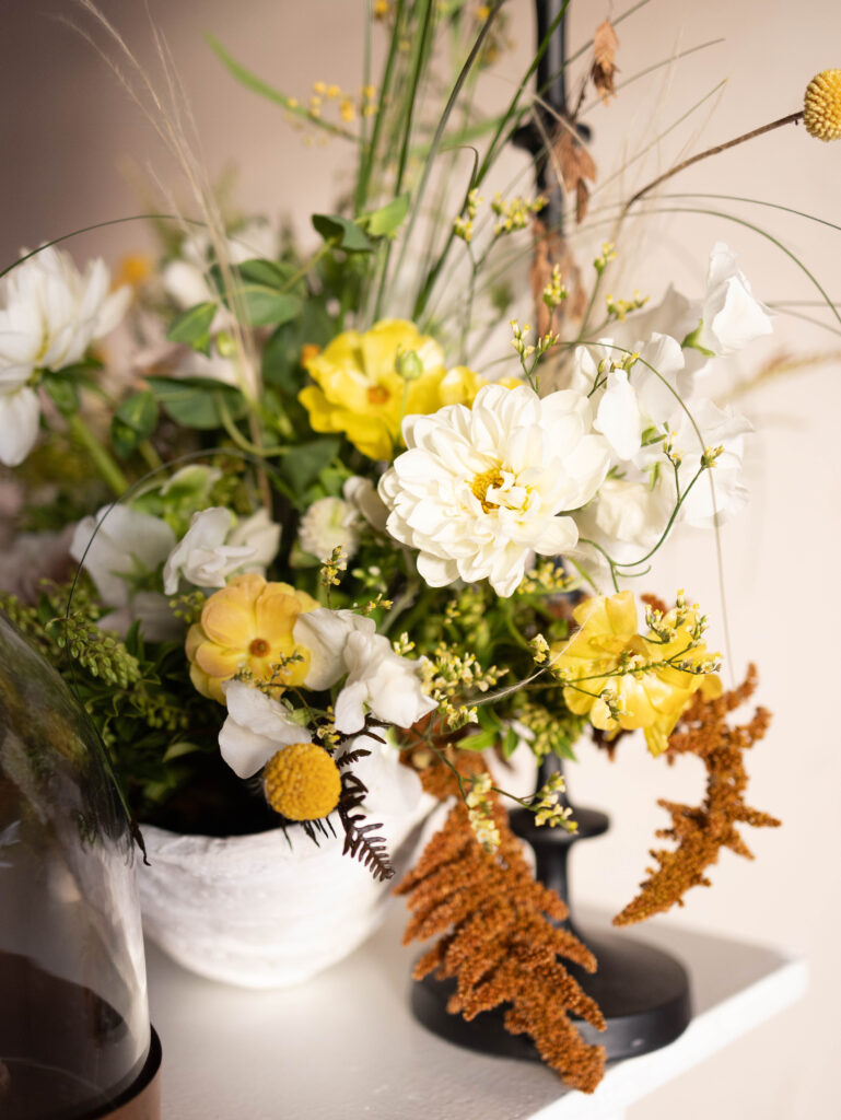 Warm color palette floral bouquet